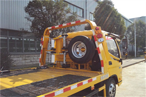 嘉鱼附近汽车搭电救援电话