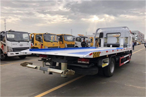 嘉鱼汽车救援补胎