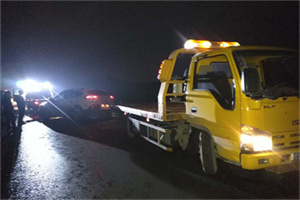 嘉鱼24小时车辆搭电联系电话